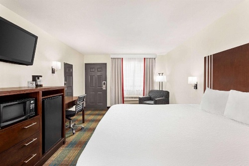 Ramada by Wyndham San Antonio Near SeaWorld/Lackland AFB image 18