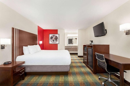 Ramada by Wyndham San Antonio Near SeaWorld/Lackland AFB image 20